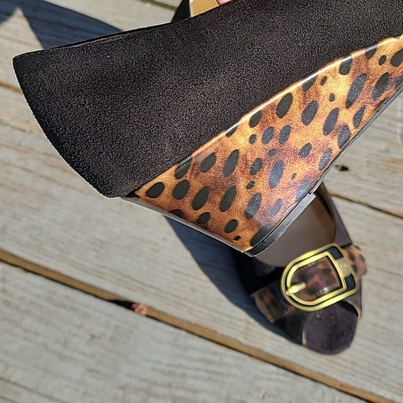 Circa Joan & David Slip On Slides Open Toe Wedge Platform  Circa Joan & David Wedge Open Toe‎ Buckle women\'s 10M Black & Cheetah